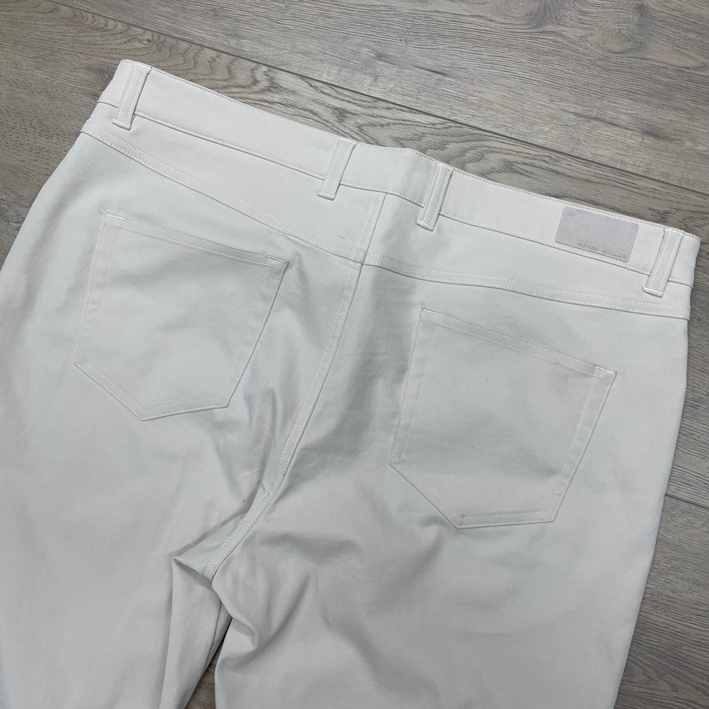Peter Millar eb66 Classic Fit Pants Mens 38/30 Beige Performance Golf Chino FAIR